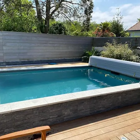 וילה Vacance Avec Piscine, 1km De La *